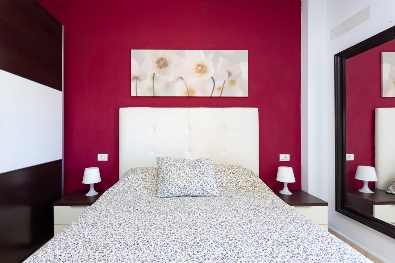 Home2Book Charming Santa Cruz Urban Center, Terrace Exterior foto